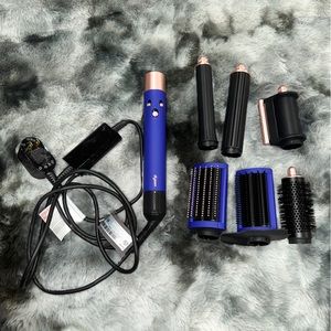 (Sold!)Special edition Dyson Airwrap multi-styler With 6 Attachments. (No Case!)